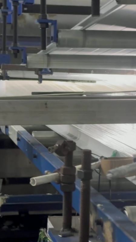 冷庫板發(fā)泡中